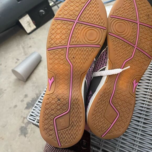 Size 6 Pink and Grey Diadora Indoor Burst Running Shoe - Picture 8 of 8